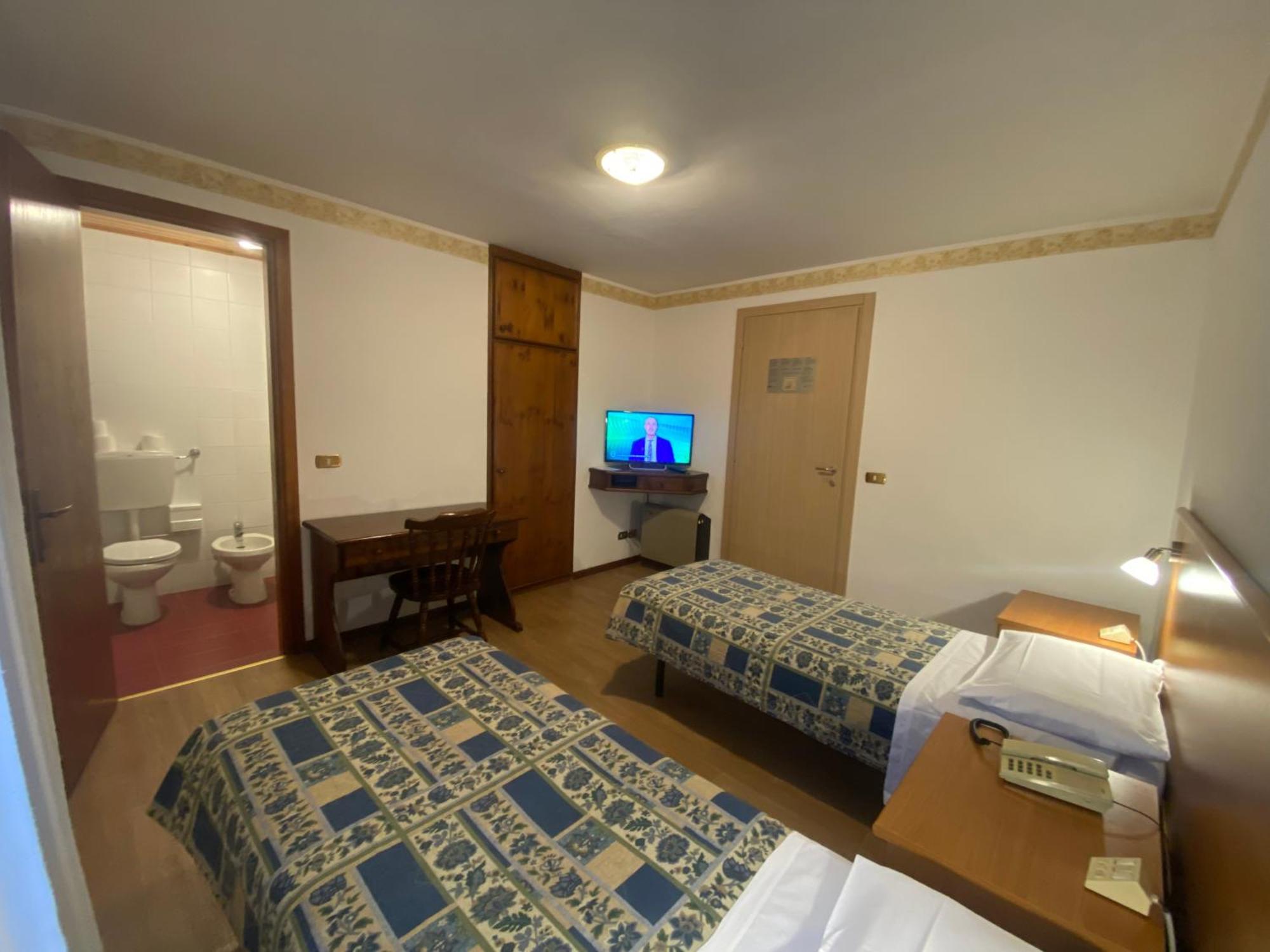 Hotel International تارفيسيو الغرفة الصورة